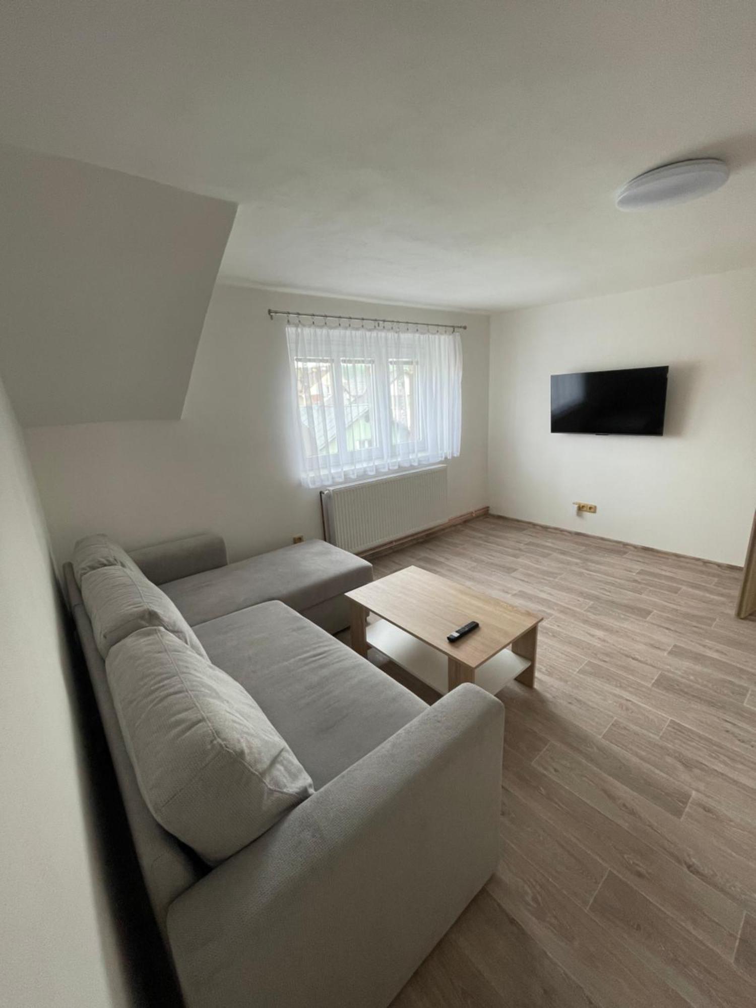Apartmany Ferie ジェチーン エクステリア 写真